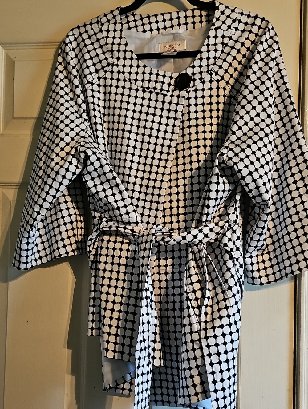 Covington Black & White Dot Tie-Waist Jacket